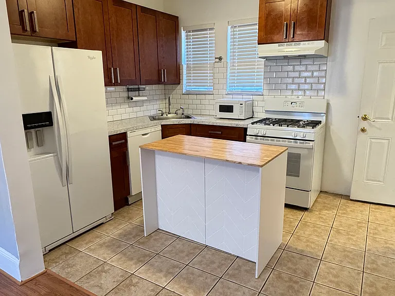 Stell Pl — Photo 2