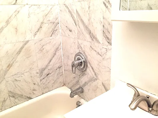 Rented by City Connections Realty | media 33