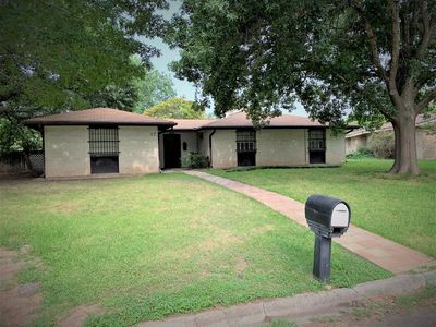 17 Donna Dr, Uvalde, TX, 78801