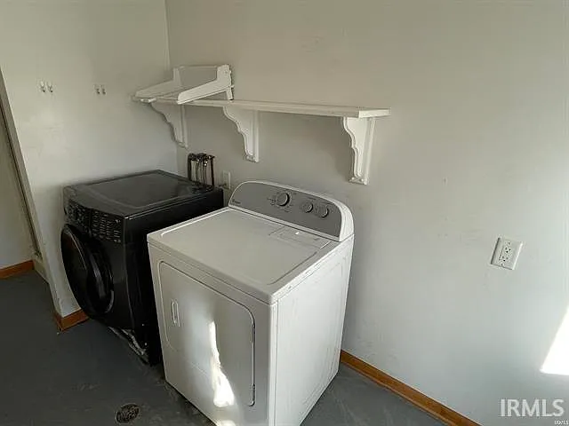 715 S Henderson St — Photo 27