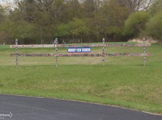 4135 Hidden View Dr, Flint, MI 48506