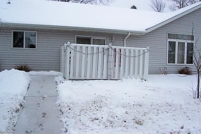 2nd image of 215 10th Ave E