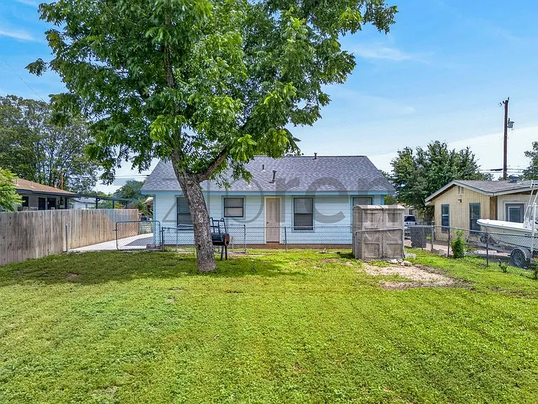 838 McCauley Blvd — Photo 23