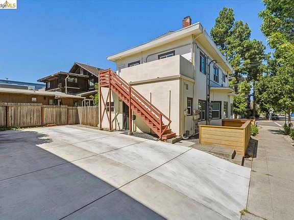 5th image of 2529 Ellsworth St