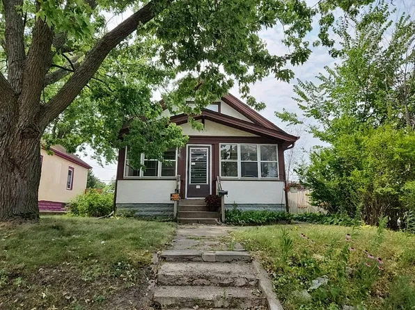 3751 Penn Ave N, Minneapolis, MN 55412
