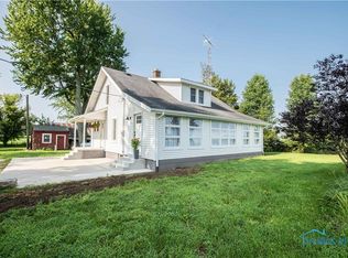 13647 Perry Rd, Grand Rapids, OH 43522