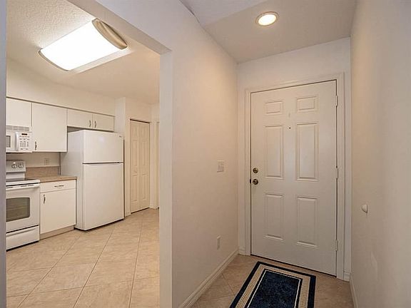 5th image of 485 7th Pl Unit 485