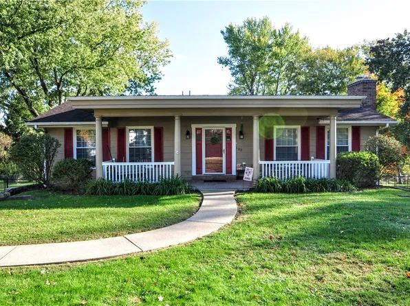 122 E Edgewood Dr, McMurray, PA 15317