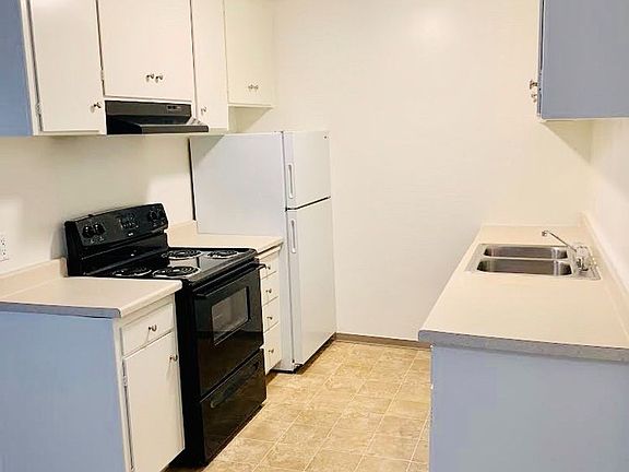 4th image of 2330 Grand Ave #909624DE6