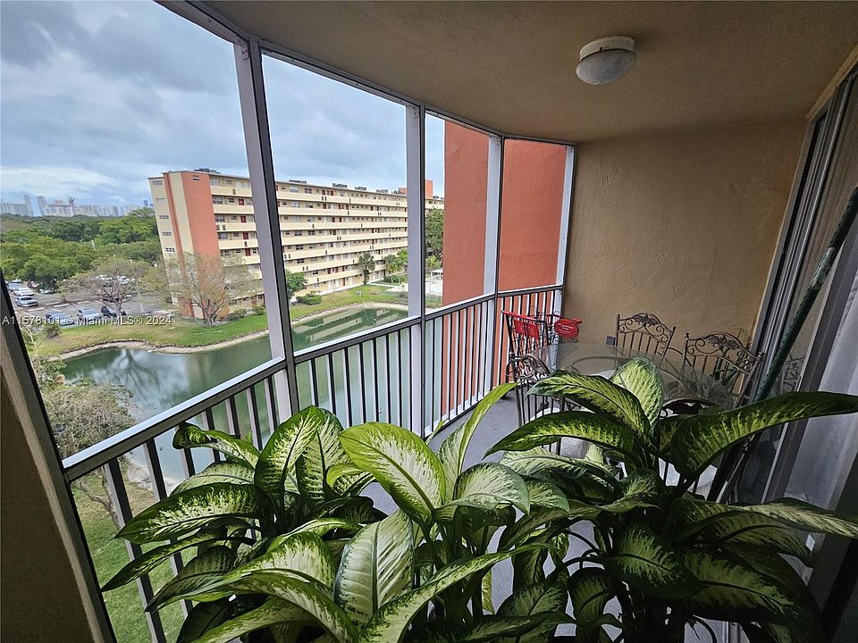 1st image of 1770 NE 191st St APT 607-1