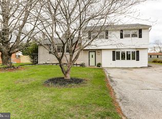 1520 Loucks Rd, York, PA 17408