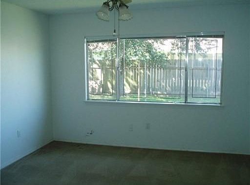 4th image of 2253 Killington Dr