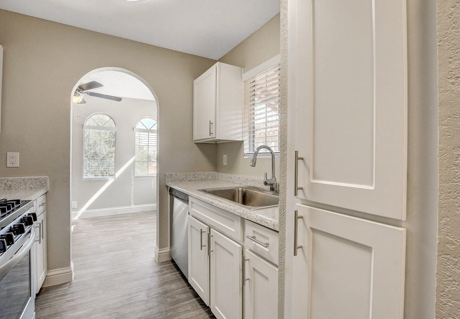 Artisan Apartments — Photo 3