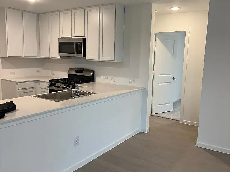 9919 Mather Way #9919 — Photo 3
