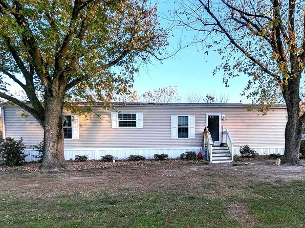 9542 Forest Dr, Seaford, DE 19973