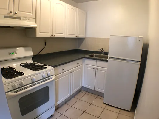 Rented by Oxford Property Group | media 11