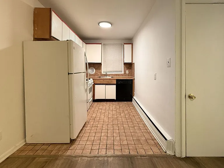 7339 Claridge Street — Photo 4