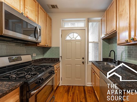 2nd image of 2259 W Rosemont Ave APT 1