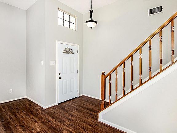 4th image of 14831 Cobre Valley Dr