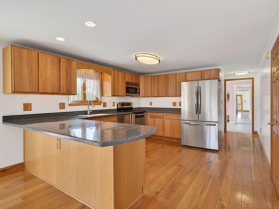 5th image of 281 Portland Road