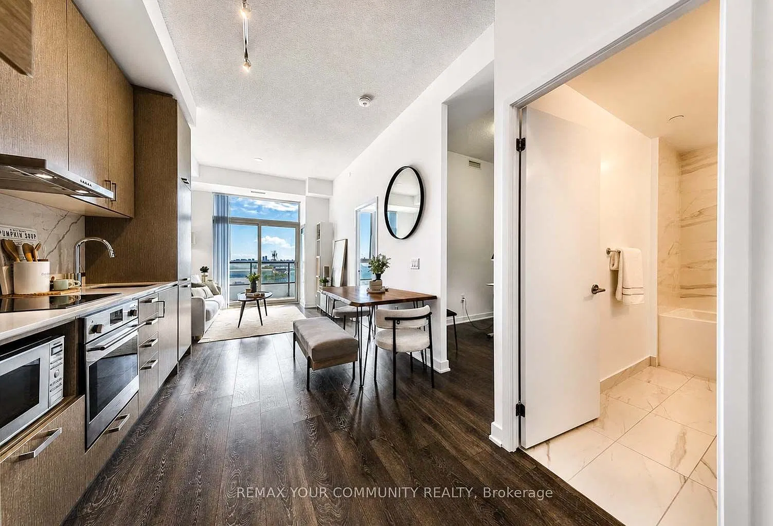2 bed, $2,175 — Photo 2