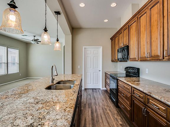 4th image of 42424 N Gavilan Peak Pkwy #6305