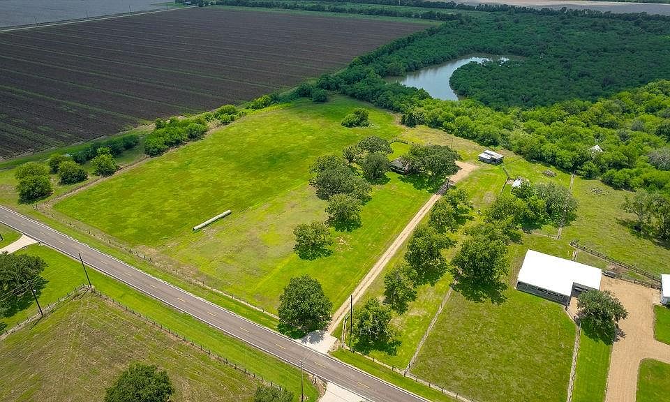 1st image of 2606 Finney Vallet Rd