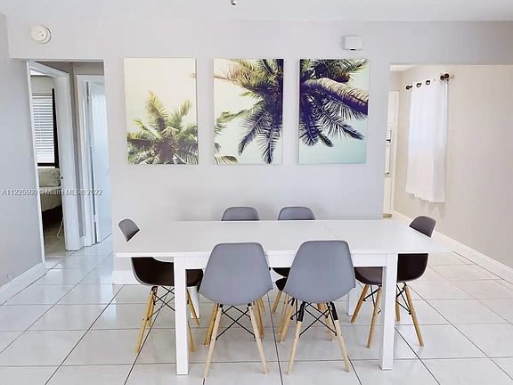 4th image of 822 NE 18th Ave APT 1