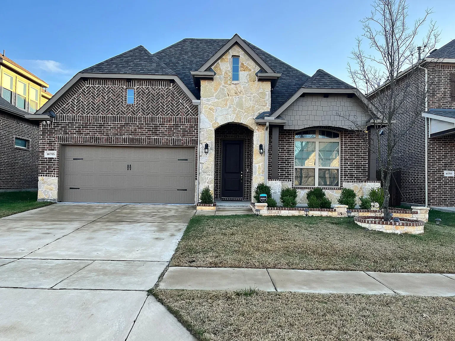 3 bed, 2057 sqft, $2,795 — Photo 1