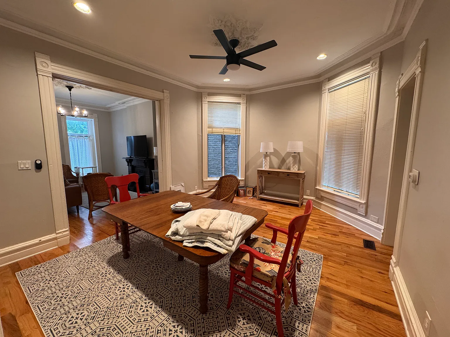 2 bed, 1200 sqft, $3,200 — Photo 4