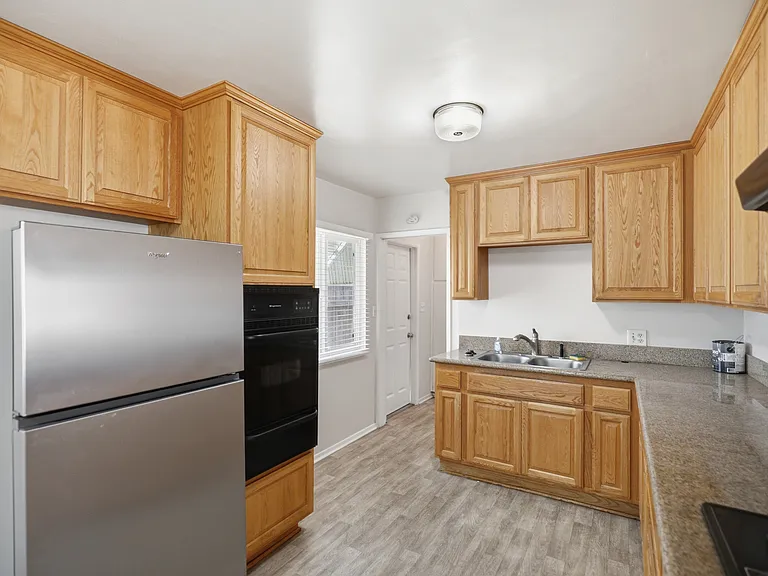 262 B Ave — Photo 3