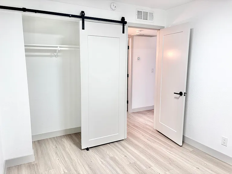 6810 E Avalon Dr #2 — Photo 25