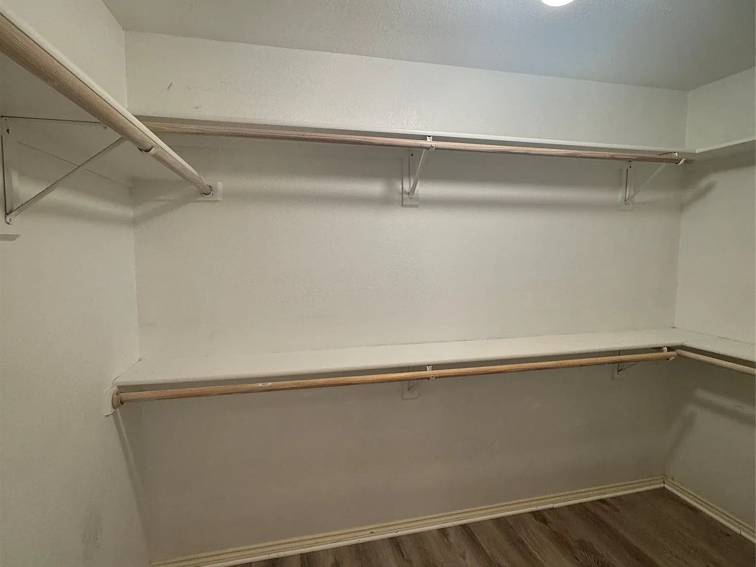 3 bed, 2.0 bath, 1271 sqft, $2,195 — Photo 4