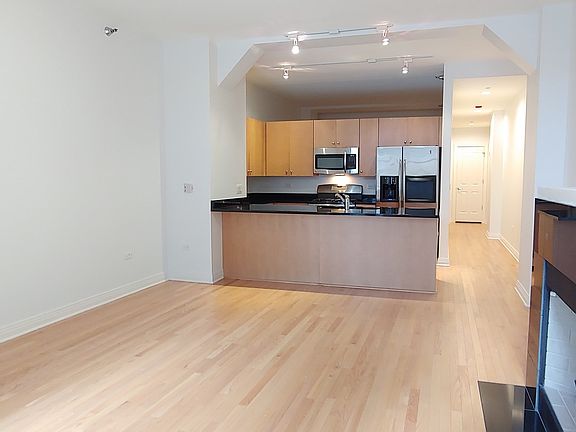 5th image of 6 N Michigan Ave Unit 708