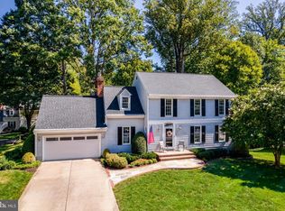 9425 Goldfield Ln, Burke, VA 22015