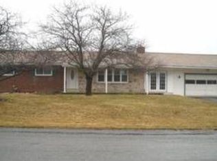 231 Meadow Brook Rd, Lehighton, PA 18235