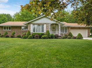 18890 Fowles Rd, Middleburg Heights, OH 44130