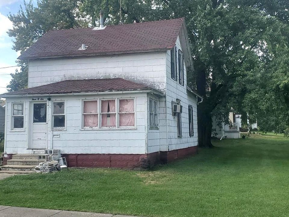 1st image of 306 6th St
