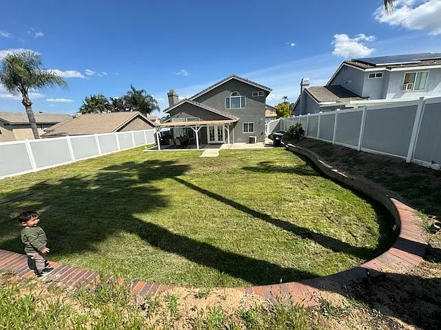 26915 Eagle Run St — Photo 3