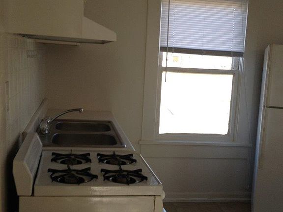 5th image of 128 A St NW