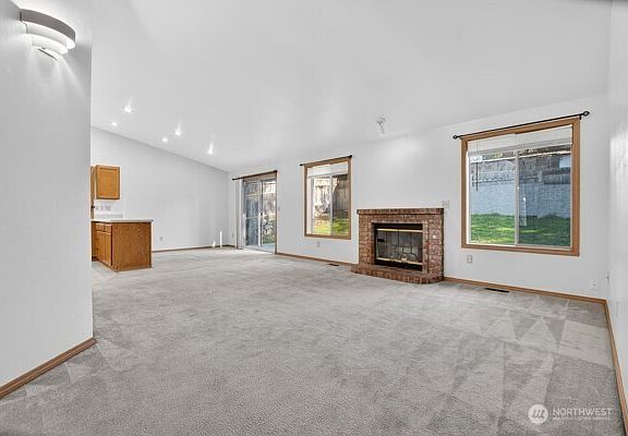 5th image of 21622 120th Avenue SE
