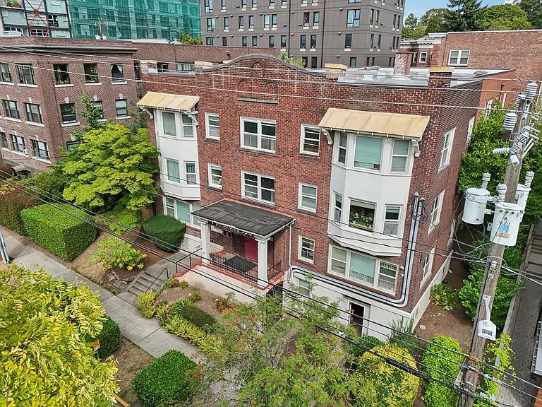 Texada Apartments — Photo 18
