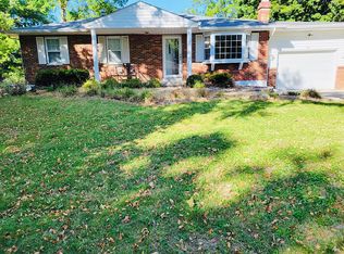 111 Appletree Ln, Glen Carbon, IL 62034