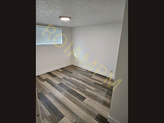 3rd image of 209 W 24th St #11312813
