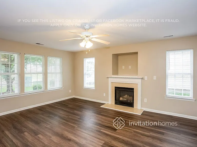 109 Newport Dr — Photo 7