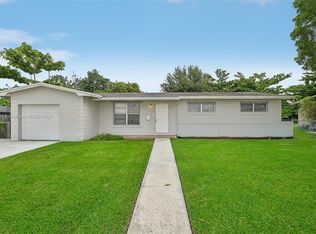 8933 SW 128th St, Miami, FL 33176