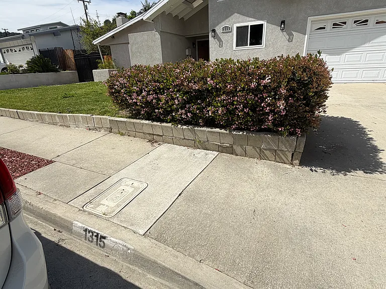1315 Ameluxen Ave — Photo 2