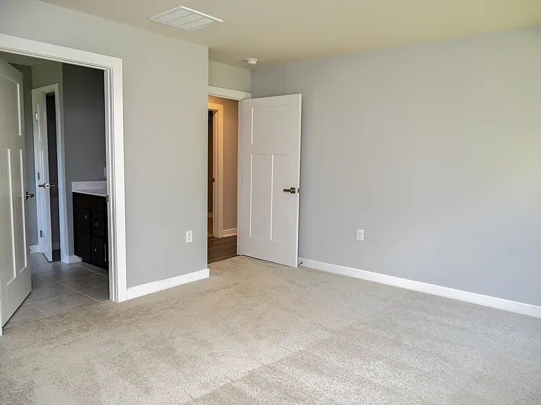 3093 Edgehill Dr — Photo 33