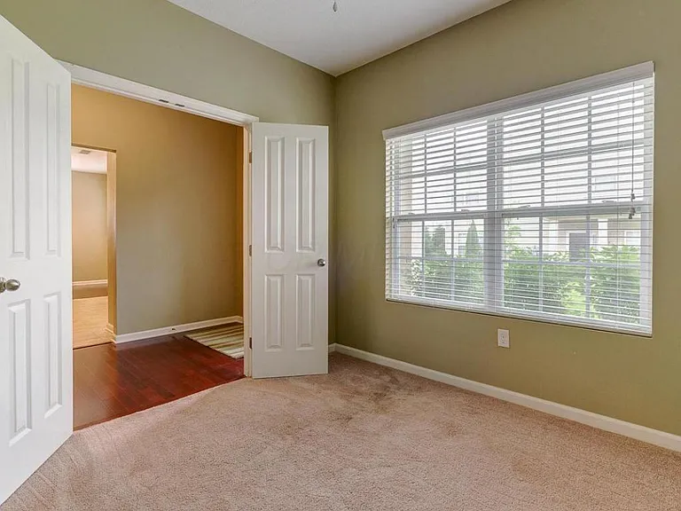 1424 Lakes Circle Dr — Photo 18