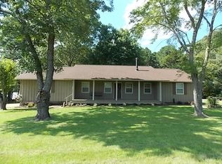 422 Cody Rd, El Dorado, AR 71730